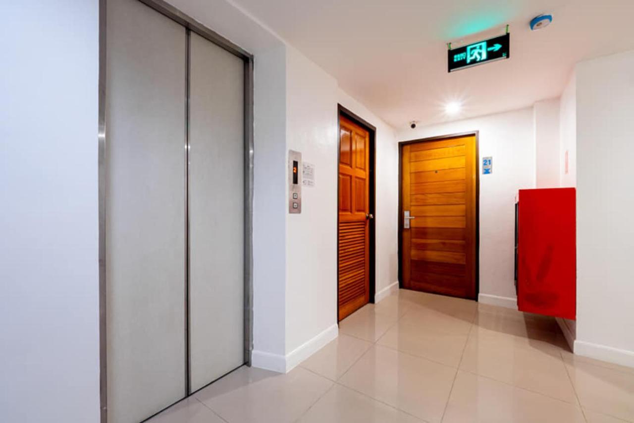RedDoorz By Dee @ Jomtien Beach Hotel Zewnętrze zdjęcie